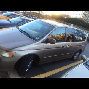 Meet your Posher, Simone